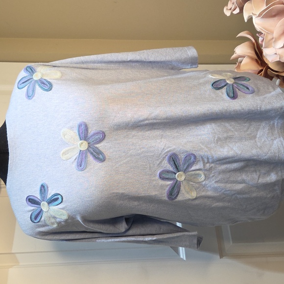 Aaeda Sweaters - Nwt 1x Elegant Women's Sweater with Floral Accents Light Blue 34 Sleeve